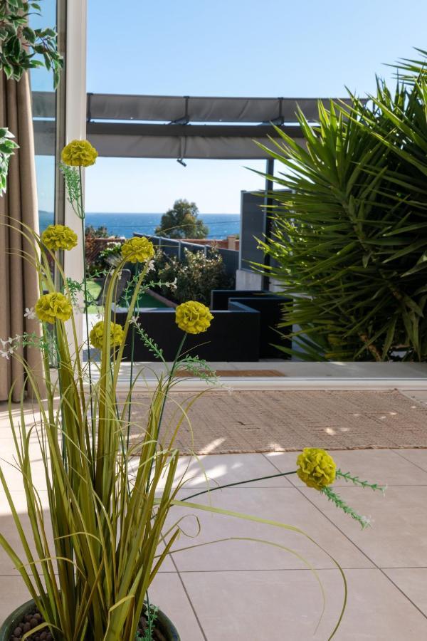 Face A La Mer Superbe Villa Terrasse Barbecue Le Pradet Carqueiranne Exterior foto