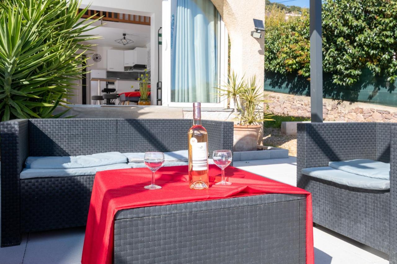 Face A La Mer Superbe Villa Terrasse Barbecue Le Pradet Carqueiranne Exterior foto